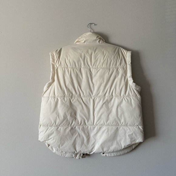 Aerie Off-White Puffer Vest - Picture 2 of 3